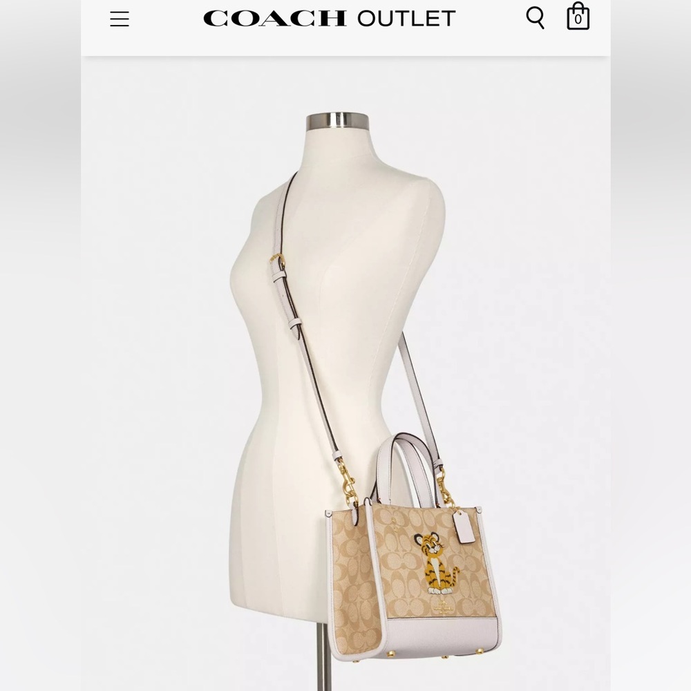 Coach Dempsey Tote 22 In Signature Canvas With Tiger